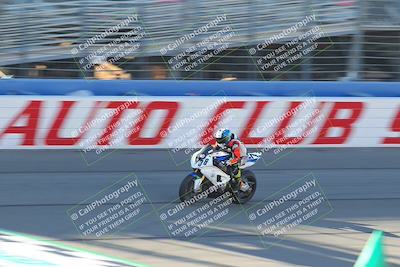 media/Nov-26-2022-Fastrack Riders (Sat) [[b001e85eef]]/Level 3/Session 1 Front Straight/